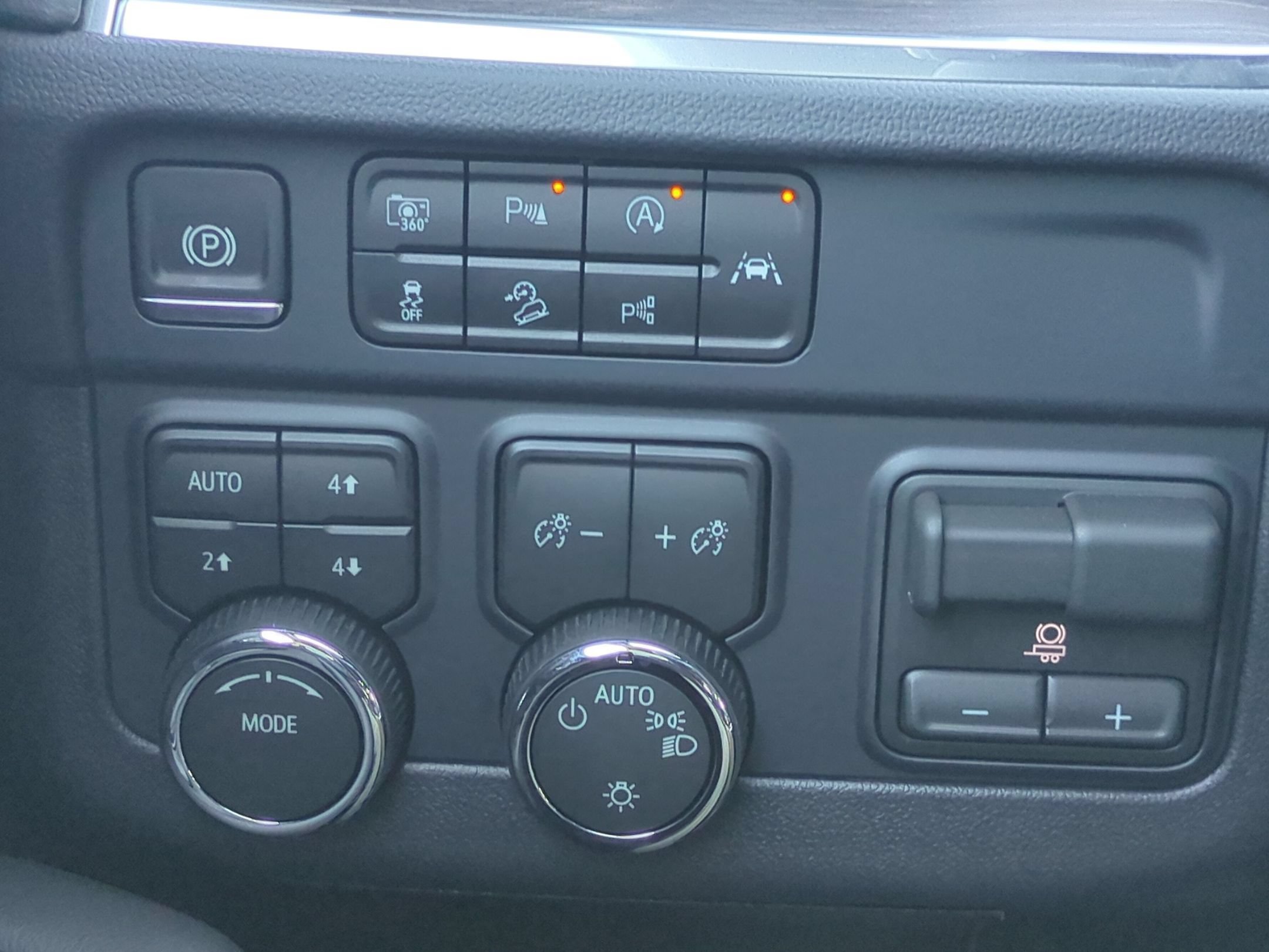 2027 Chevrolet Tahoe LS - Photo 28