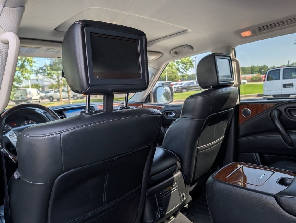 Used 2019 Moonstone White INFINITI LUXE image 16
