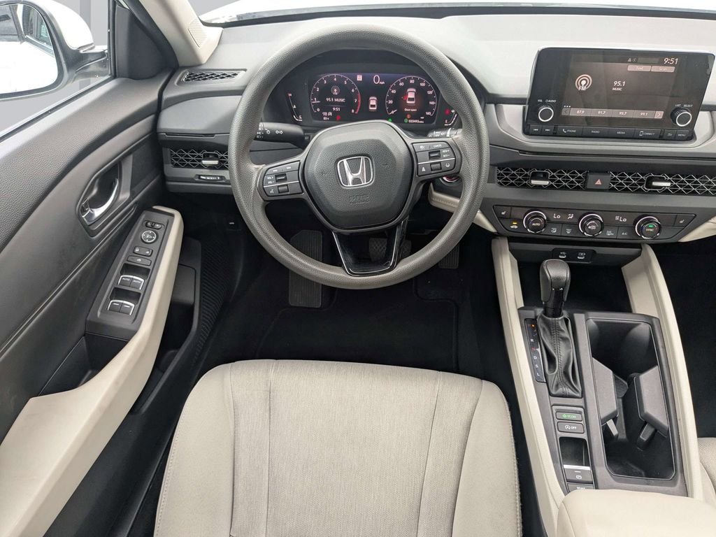 Used 2023  Honda EX image 14