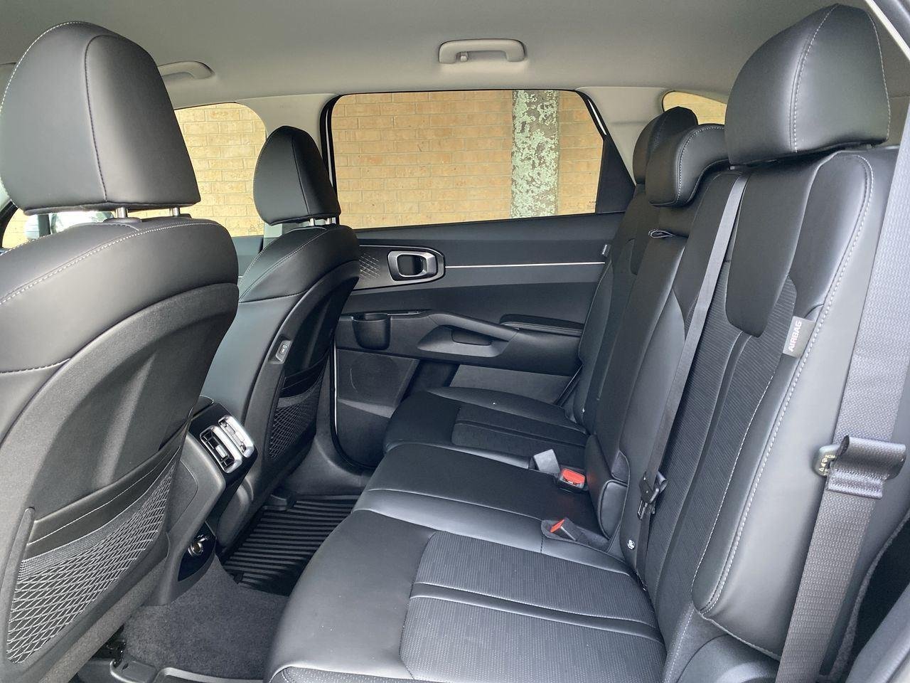 2026 Kia Sorento S - Photo 18