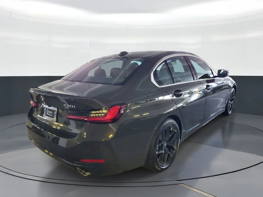 New 2026 Dravit Grey Metallic BMW 330i image 3
