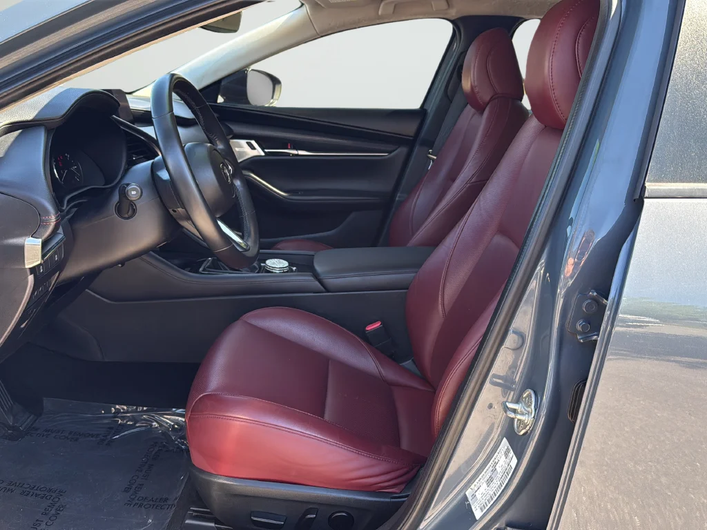 Used 2022 Gray Mazda Carbon Edition image 10
