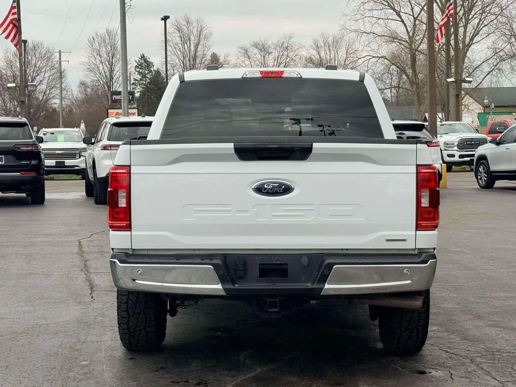 Used 2023 White Ford XLT image 10