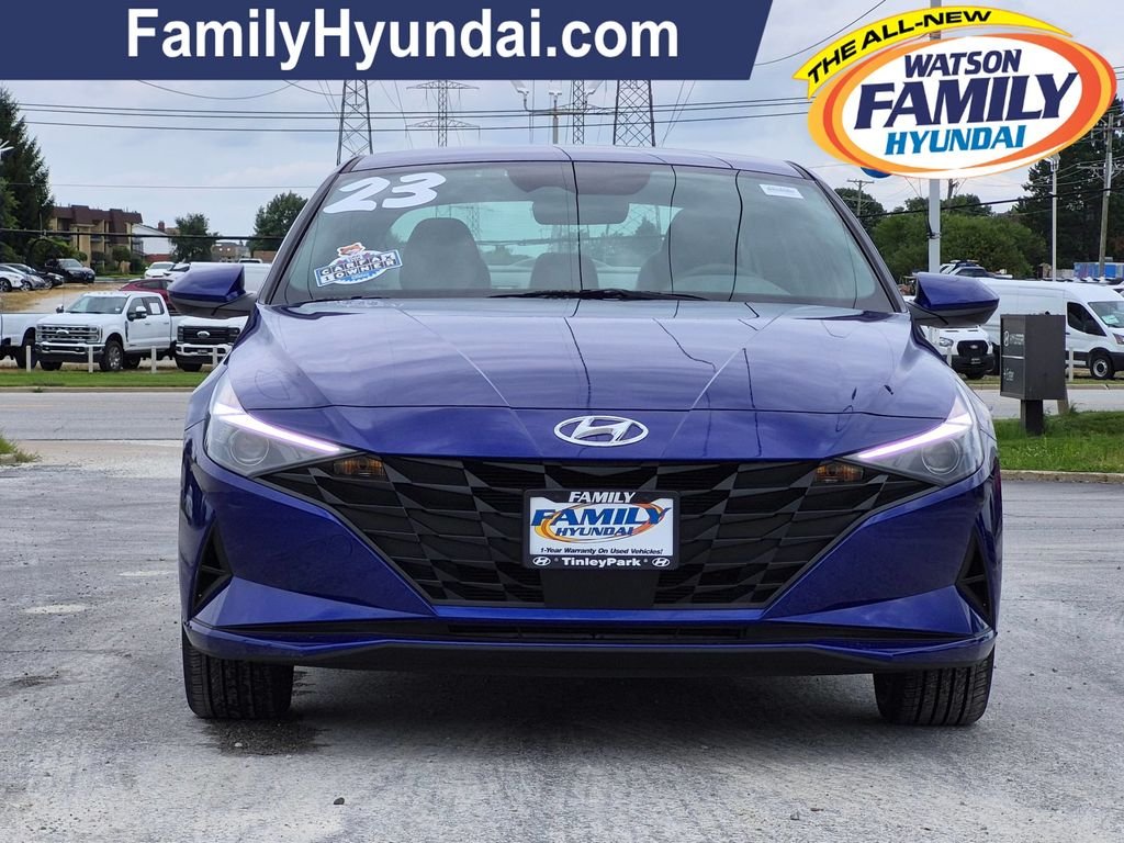 Certified Used 2023 Blue Hyundai SEL image 9