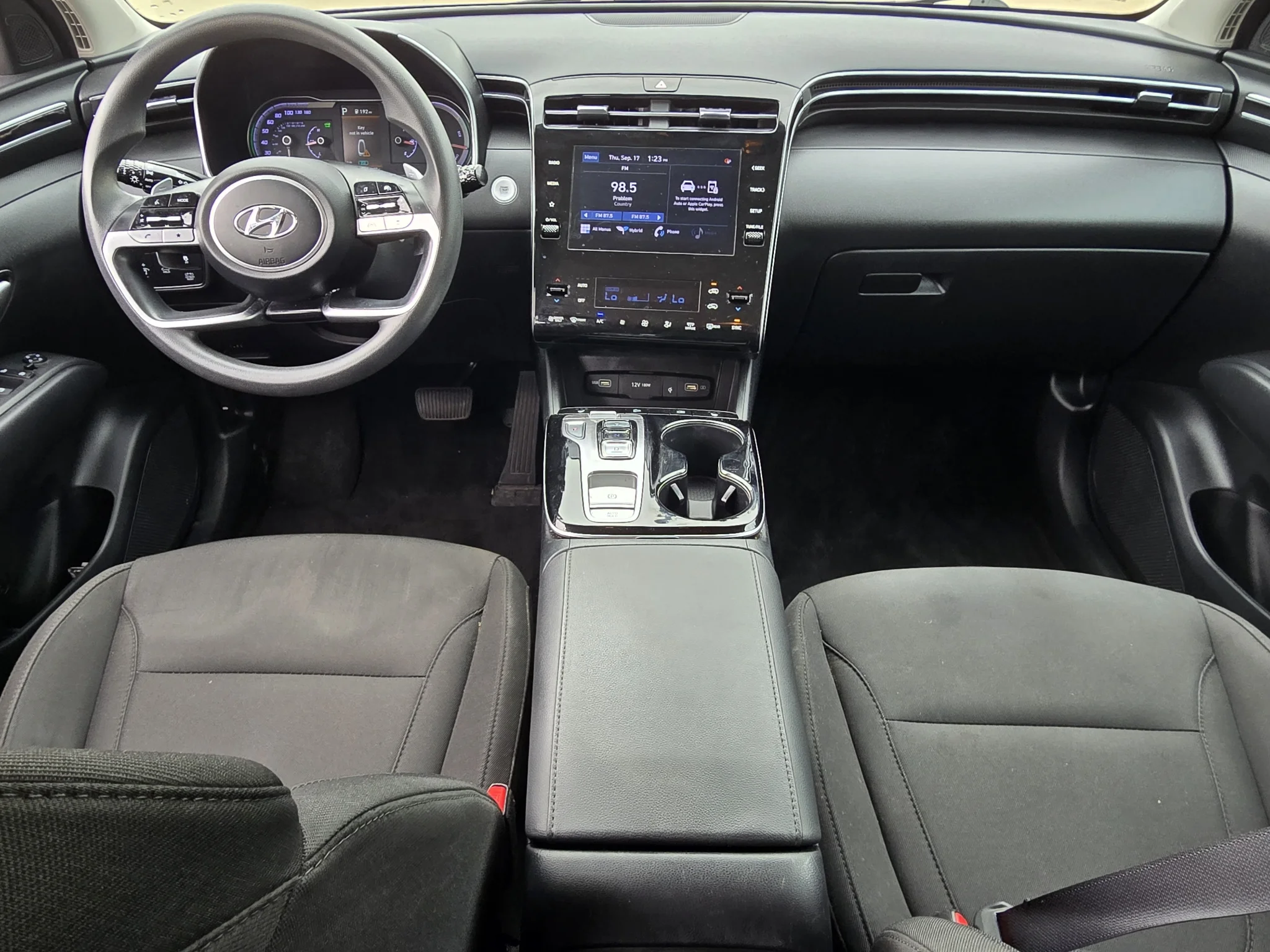 Used 2023 Shimmering Silver Hyundai Blue image 27