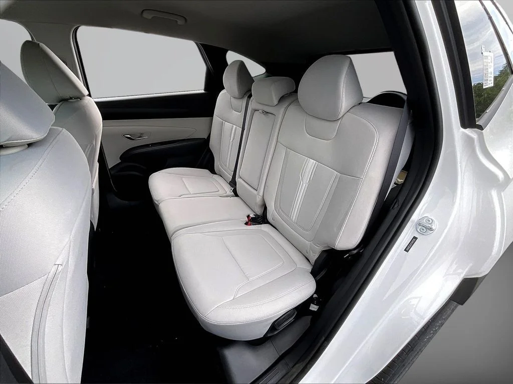 New 2026 White Hyundai SEL image 27