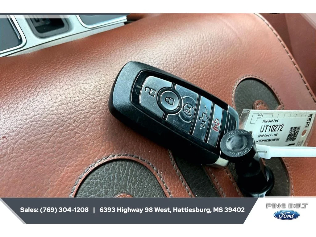 Used 2019 Agate Black Metallic Ford King Ranch image 9