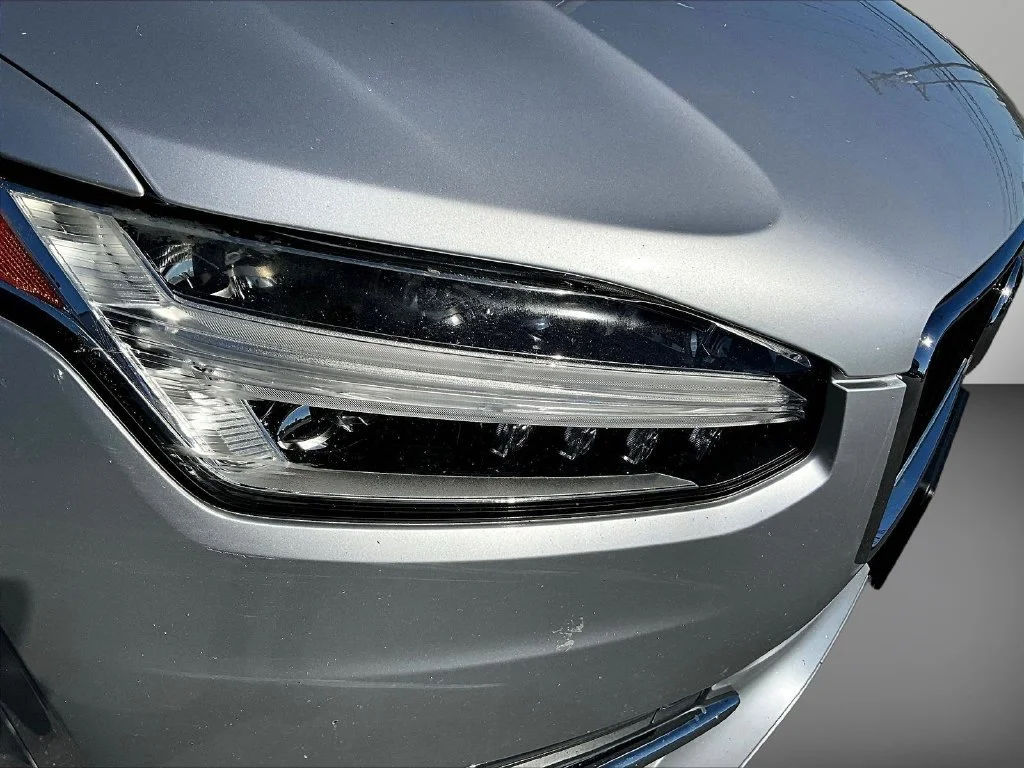 Used 2019 Silver Volvo T6 Momentum image 34