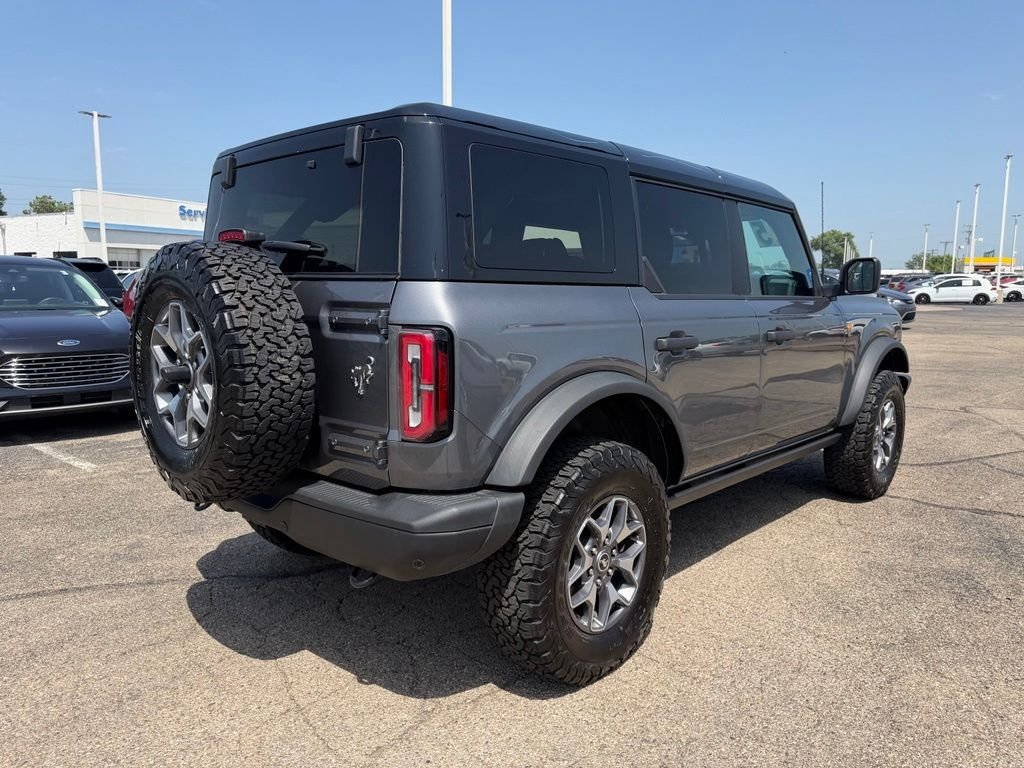 Used 2025 Gray Metallic Ford Badlands image 8