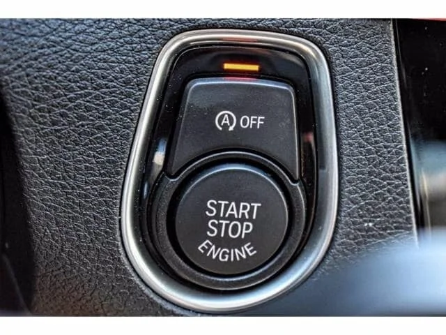 Used 2019 Glacier Silver BMW i xDrive All-wheel Drive image 19