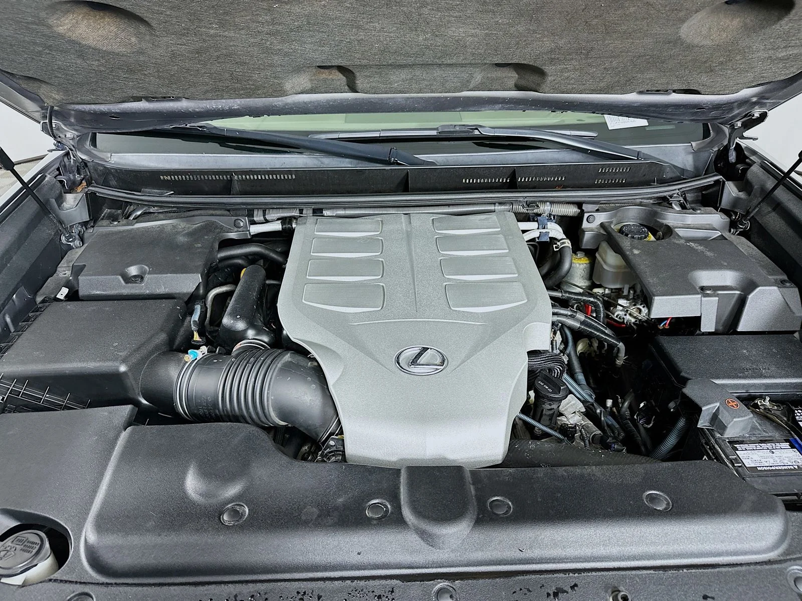 Used 2013 Knights Armor Pearl Lexus 460 Premium image 35