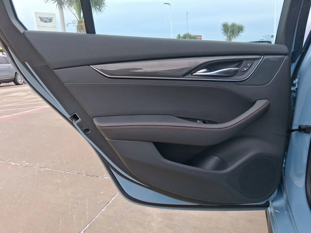 2026 Cadillac CT5 V-Series - Photo 25