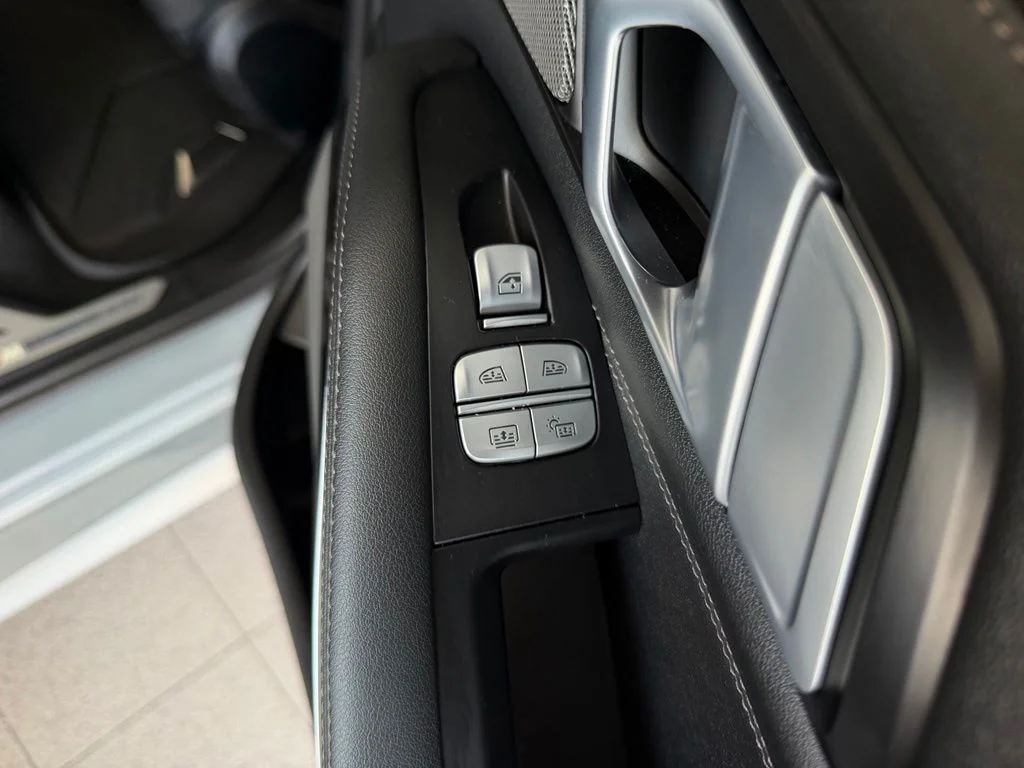 Used 2025 Brooklyn Grey Metallic BMW xDrive40i image 30