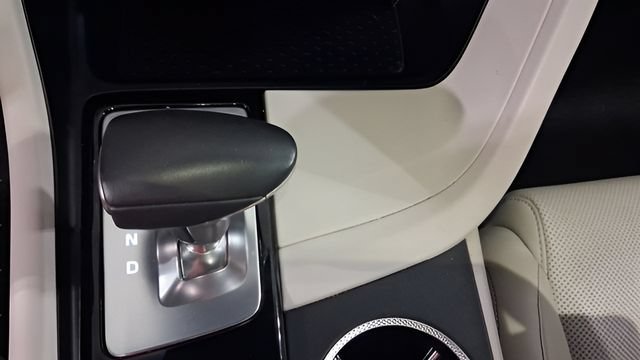 2025 GENESIS G70 Standard - Photo 35