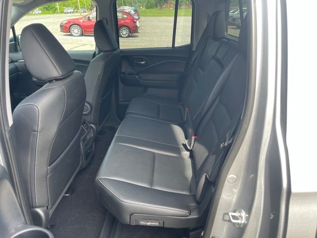 Used 2023 Lunar Silver Metallic Honda RTL image 15