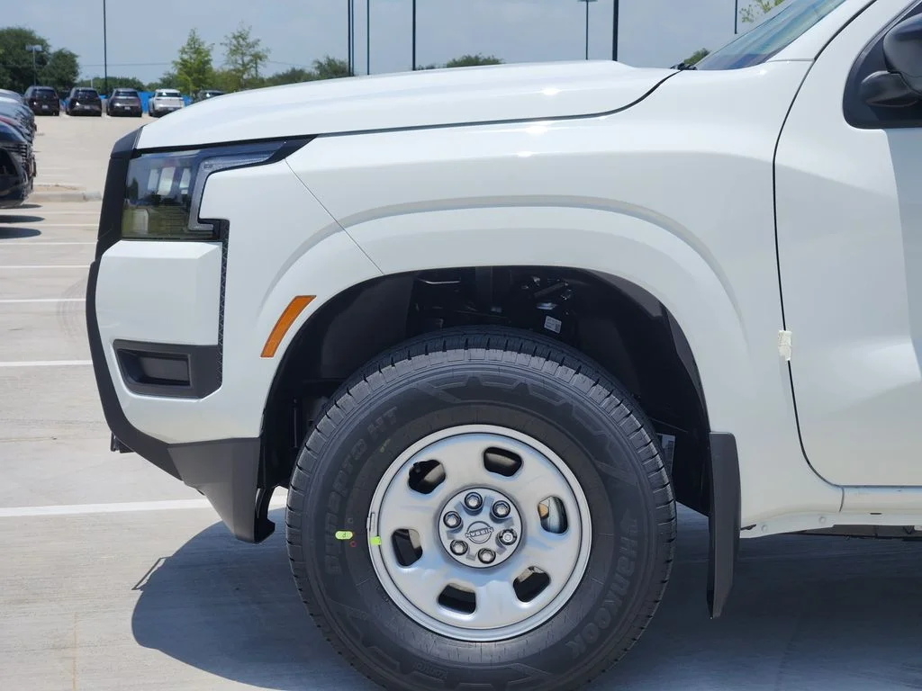 New 2026 Glacier White Nissan King Cab® S image 7