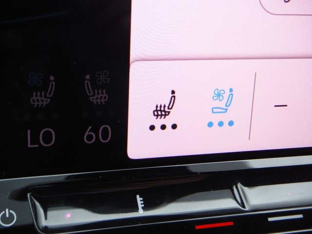 2026 Volkswagen Atlas SE w/Tech - Photo 22