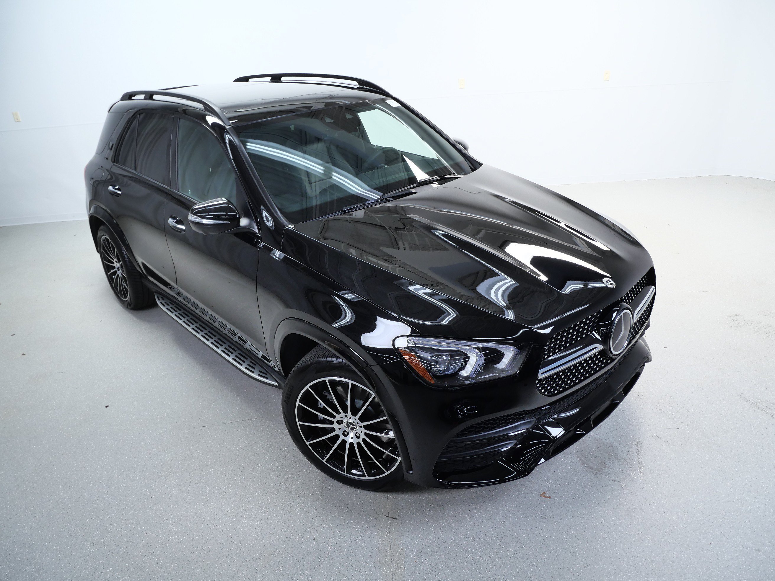 Used 2023 Black Mercedes-Benz GLE 450 image 4