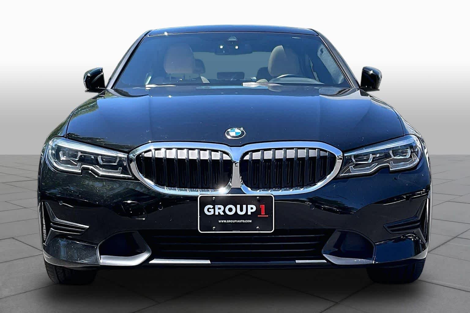 Used 2021 Jet Black BMW 330i xDrive image 3