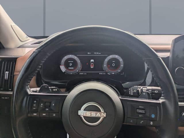Used 2024 Beige Nissan Platinum image 32