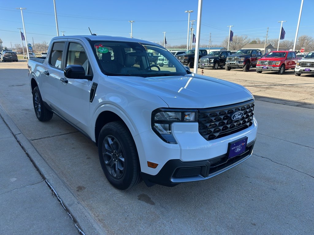 2025 Ford Maverick XLT - Photo 2