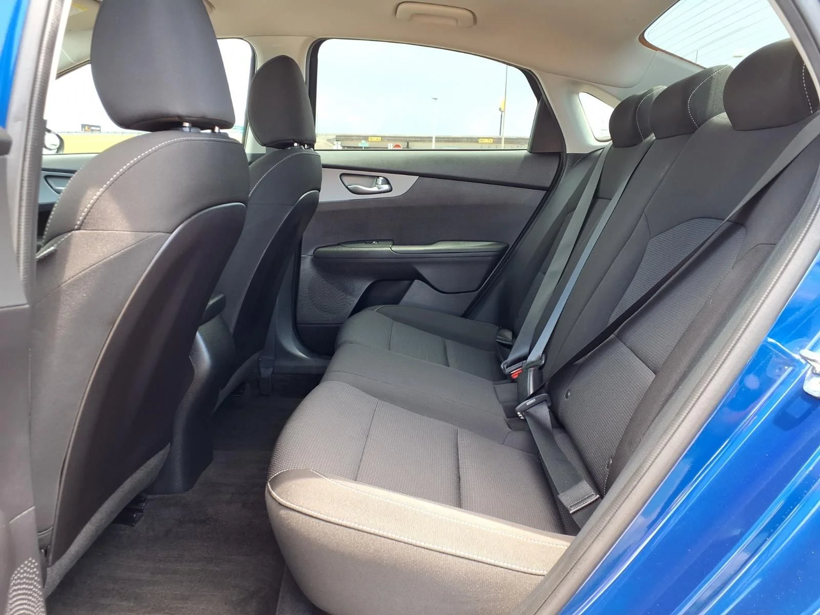 Certified Used 2021 Blue Kia LXS image 10