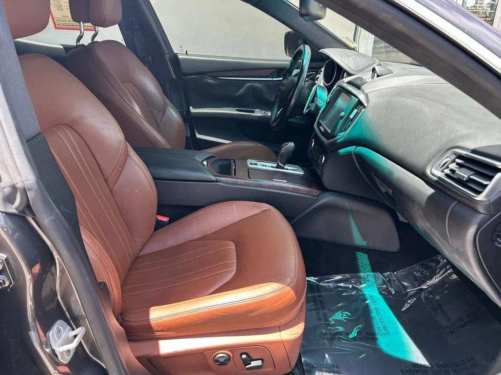 Used 2014 Gray Maserati Base image 24