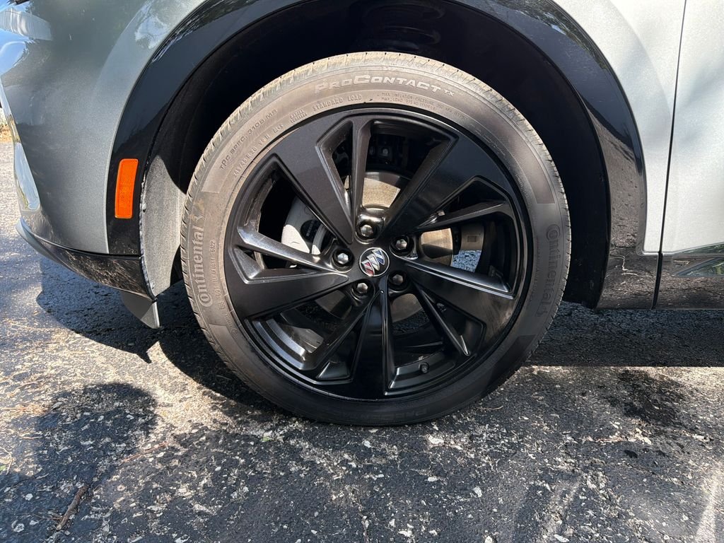 Used 2023 Gray Buick Preferred image 32