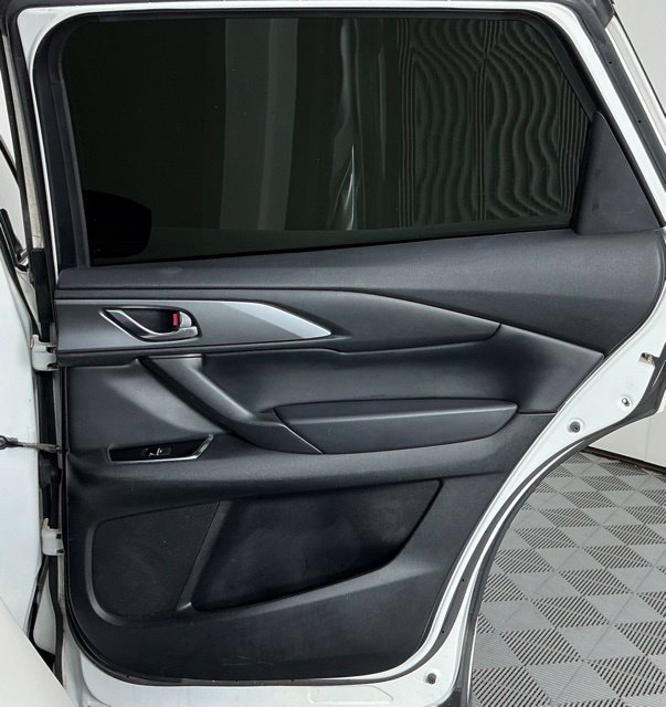 Used 2018 White Mazda Touring image 28