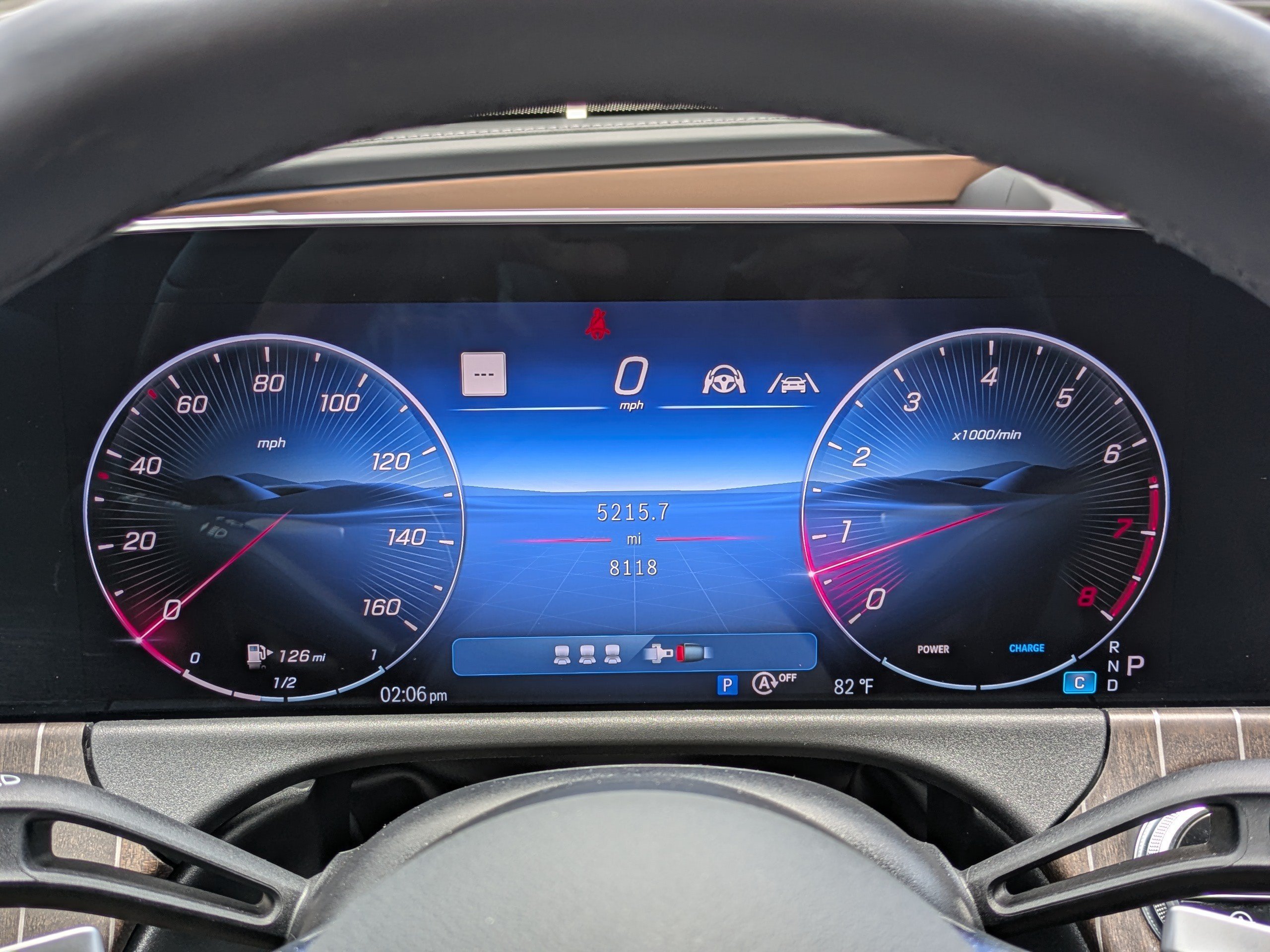 2025 Mercedes-Benz E-Class E450 - Photo 28
