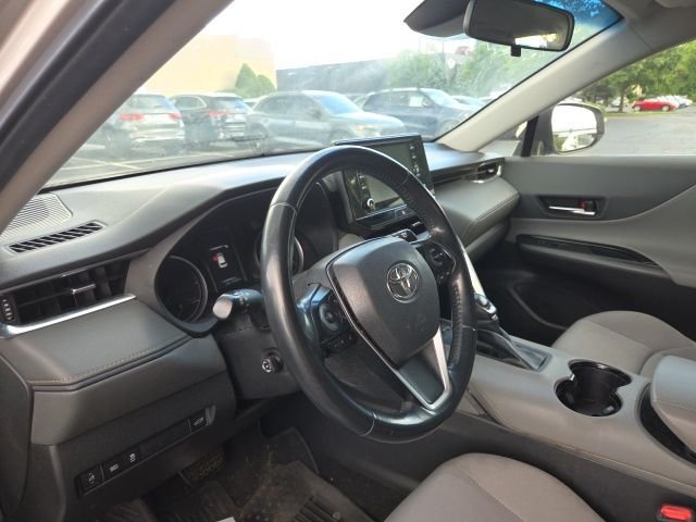 Used 2021 Silver Toyota LE image 5