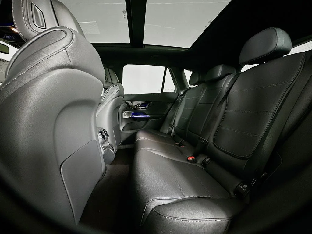 Used 2026 Gray Mercedes-Benz GLC 300 image 25