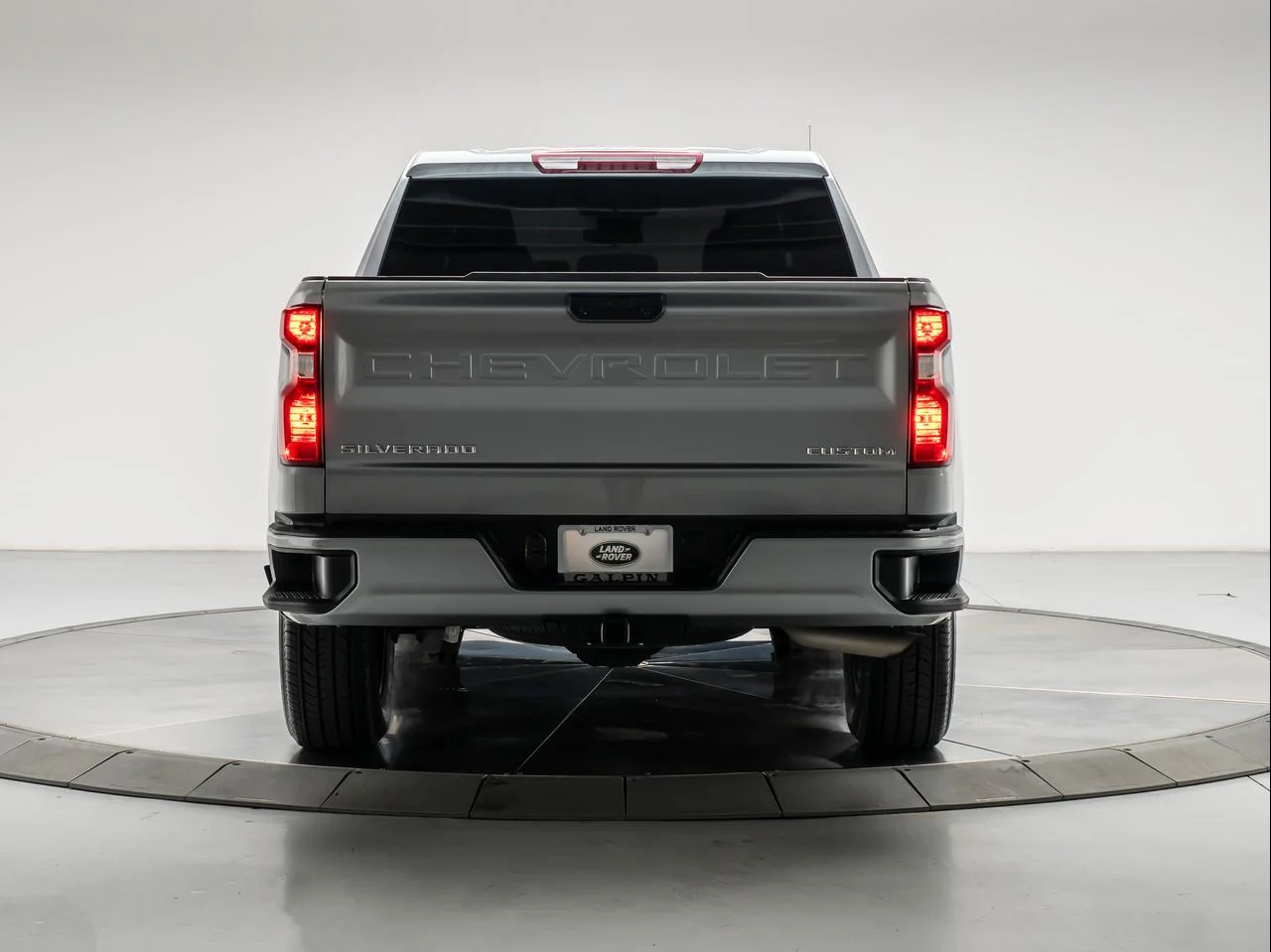 Used 2023 Sterling Gray Metallic Chevrolet 2WD Crew Cab Short Bed Custom image 4
