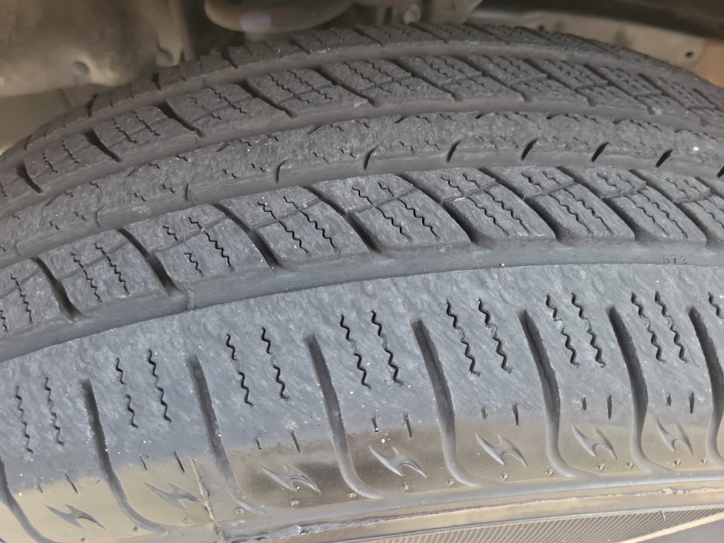 Used 2005 Gray Toyota Base image 29