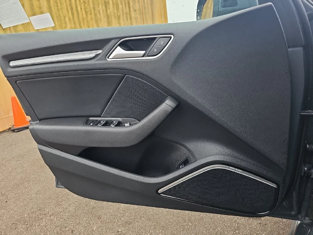 Used 2017 Gray Audi 1.4T Premium image 26