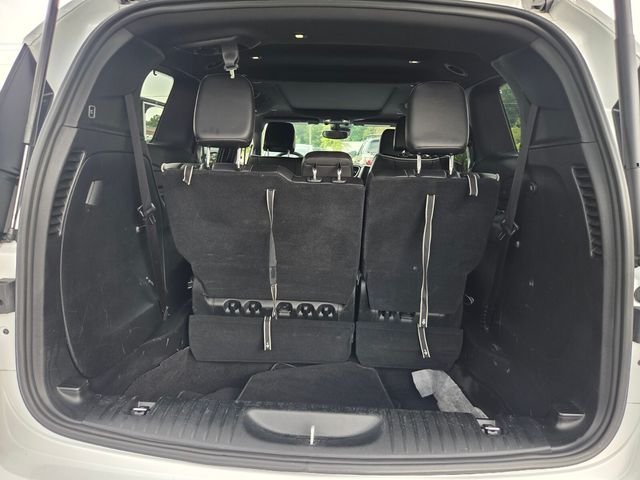 Used 2025 White Chrysler Limited image 31