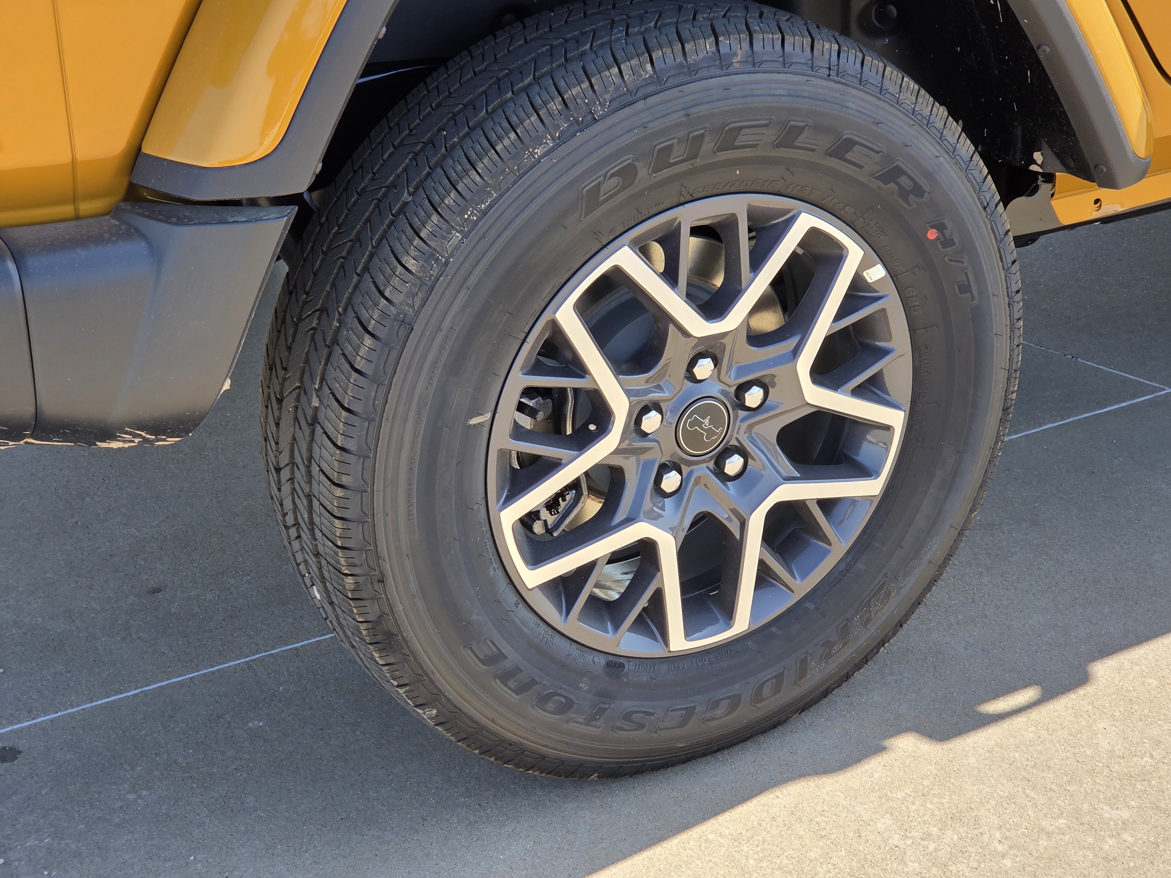 New 2026 Goldilocks Jeep Sahara image 5