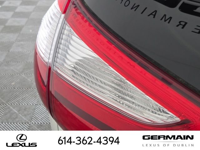 Used 2017 White Toyota XLE image 14