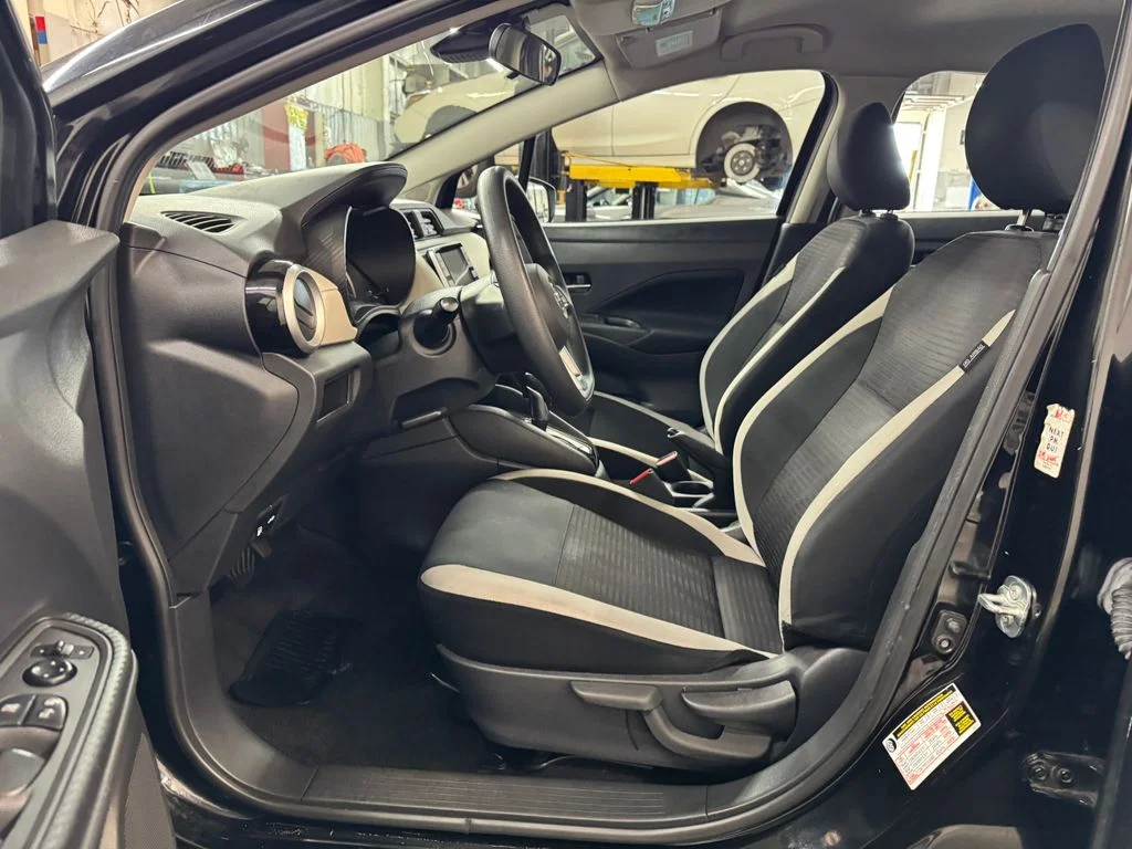 Used 2021 Black Nissan 1.6 SV image 14