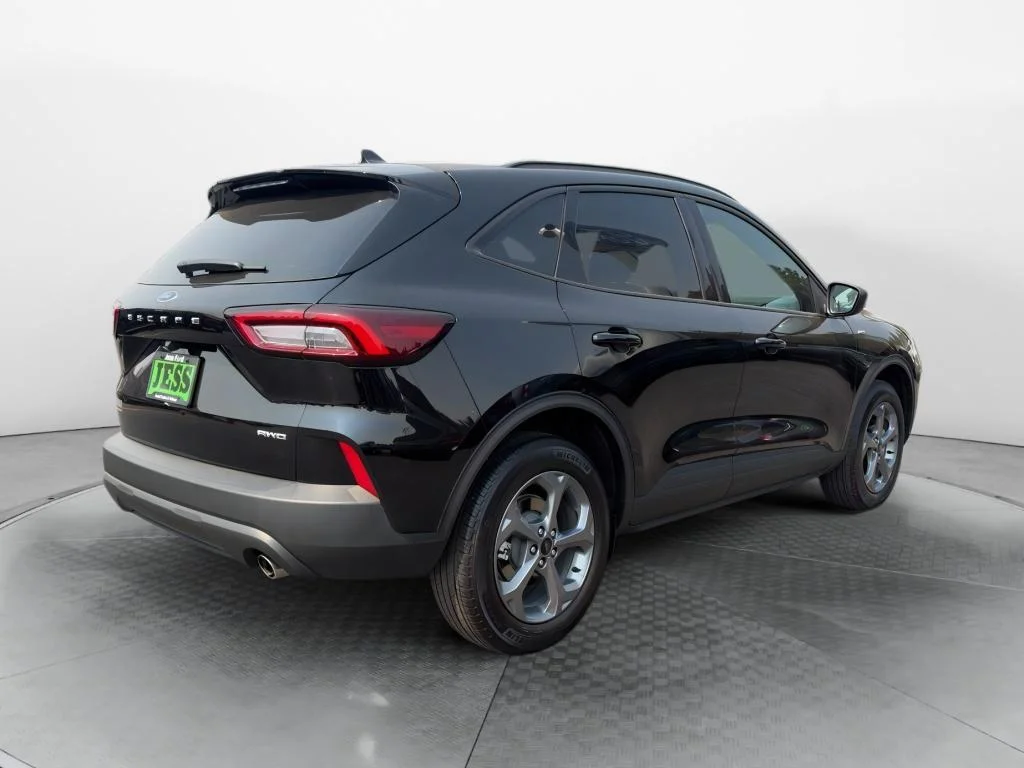 Certified Used 2026 Agate Black Metallic Ford ST-Line image 6