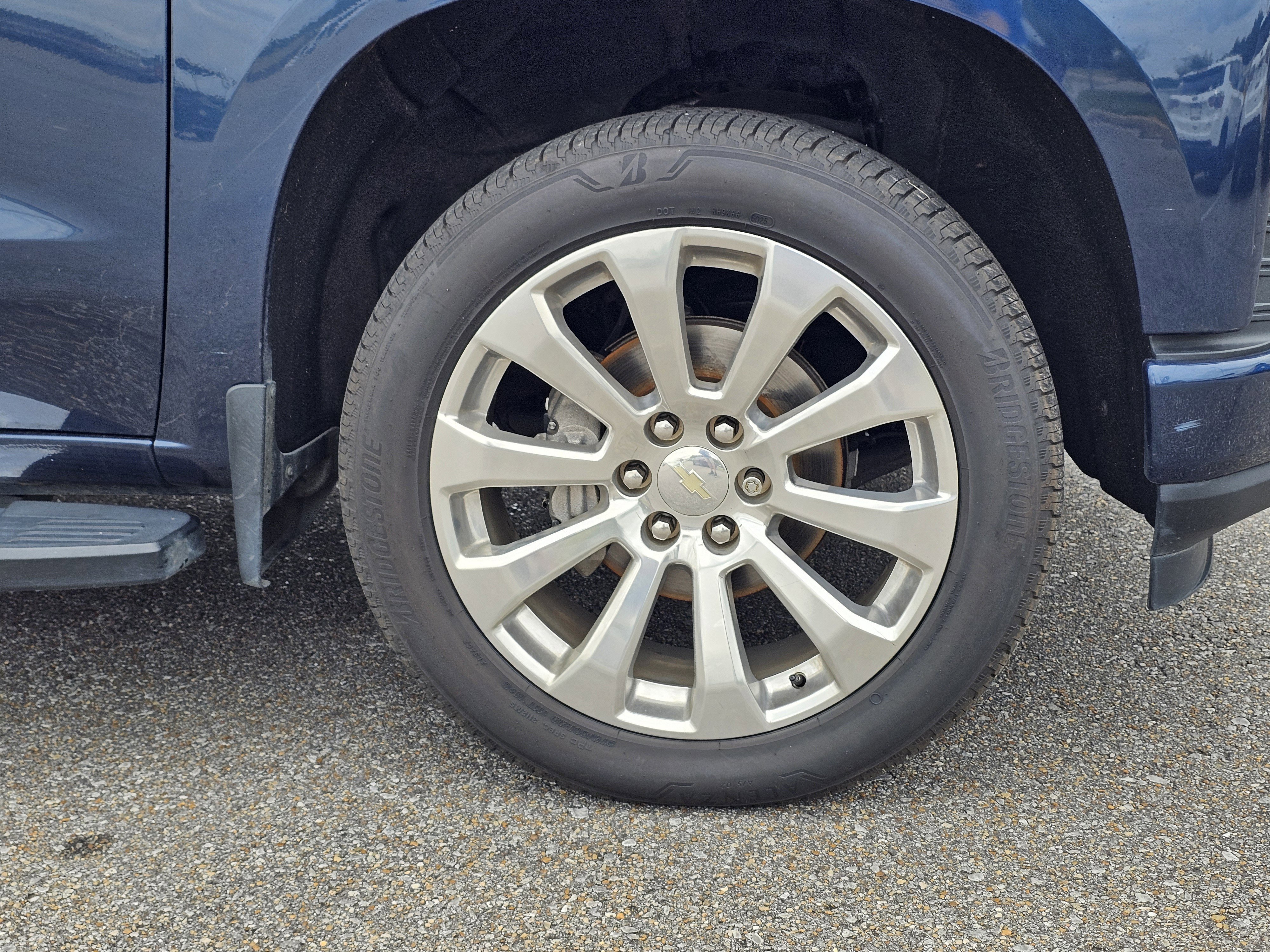 Used 2021 Northsky Blue Metallic Chevrolet High Country image 6