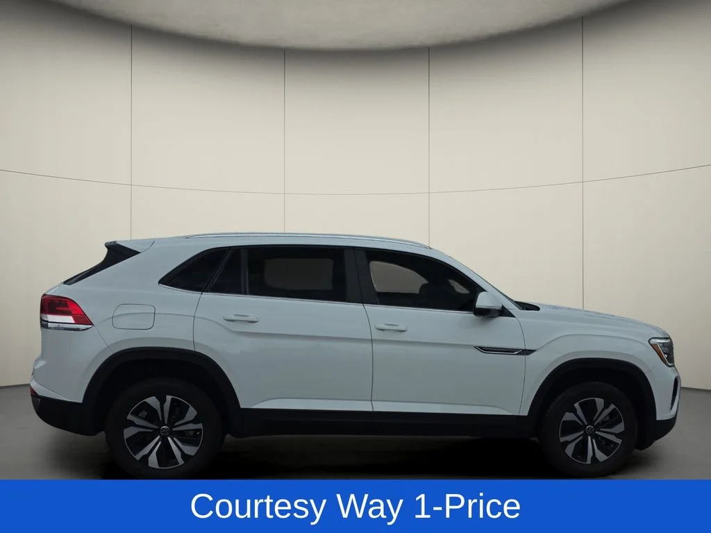 Used 2024 White Volkswagen 2.0T SE image 11