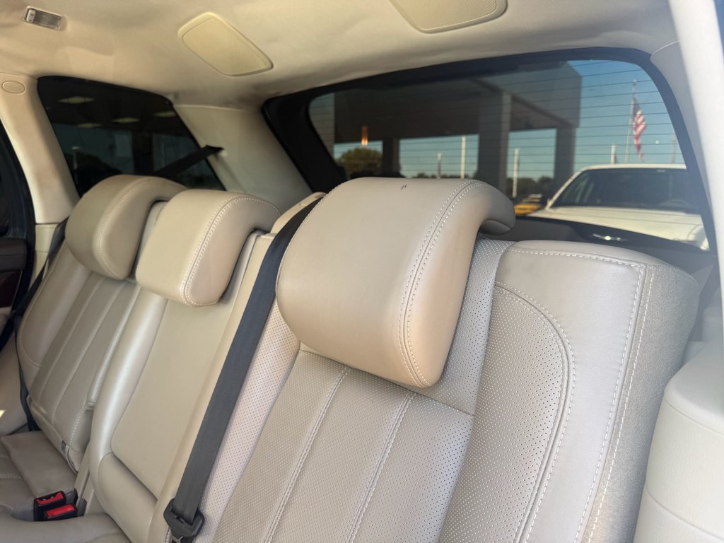 Used 2013 Fuji White Land Rover HSE LUX image 13