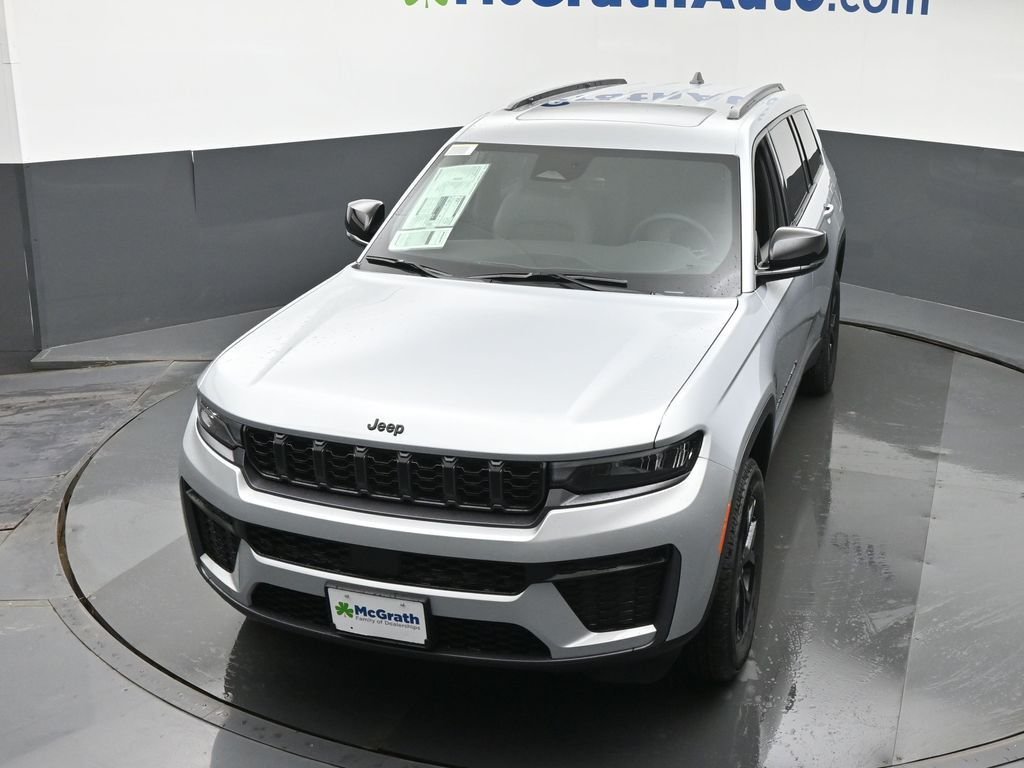 New 2026 Silver Zynith Jeep Altitude image 29