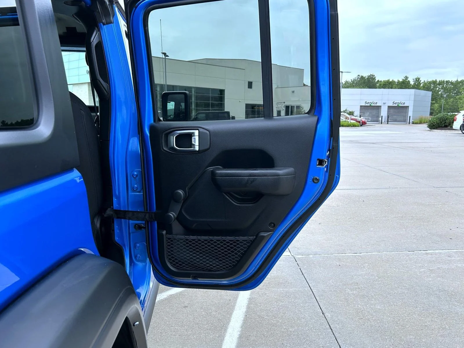 Used 2023 Blue Jeep Willys image 17