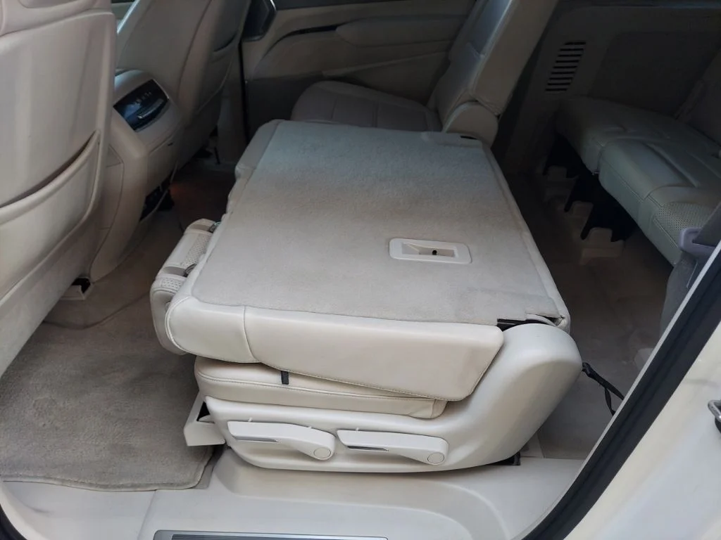 Used 2021 White Cadillac Premium Luxury Platinum image 43