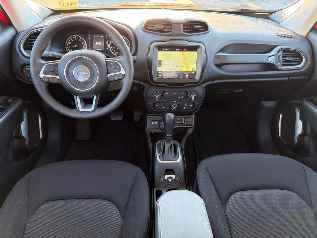 Used 2023 Red Jeep Latitude image 22
