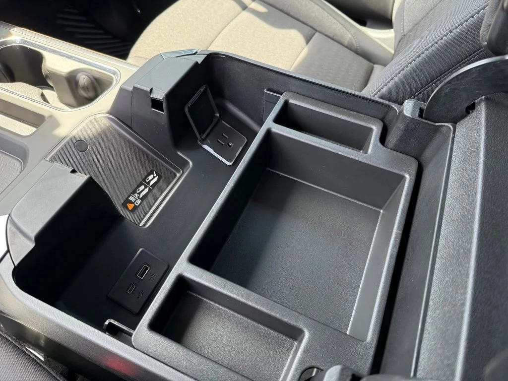 New 2026 Sterling Metallic GMC Elevation image 26