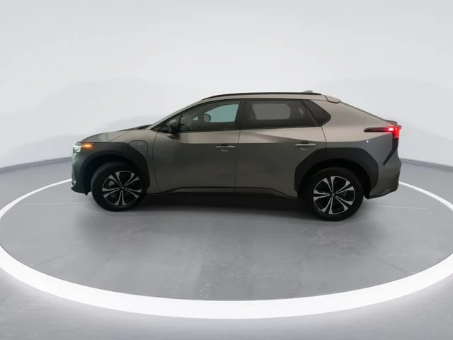 Used 2025 Black Subaru Premium image 9