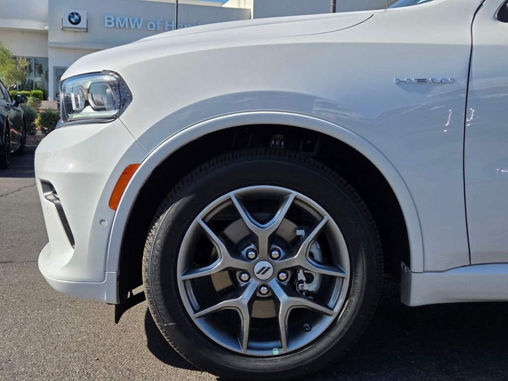 New 2026 White Knuckle Clear-Coat Exterior Paint Dodge GT Plus HEMI V8 image 5